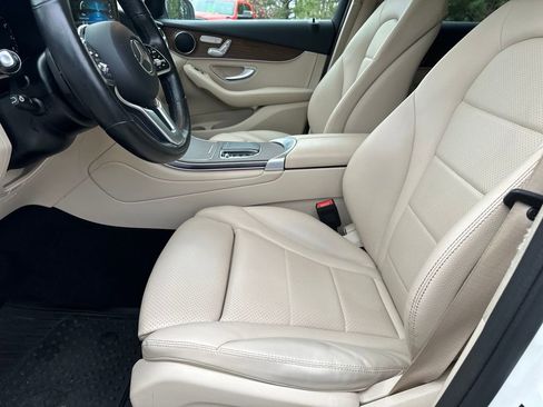 Certified 2022 Mercedes-Benz GLC 300 4MATIC image 17