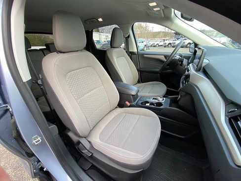 Used 2022 Ford Escape SE w/ Convenience Package image 26