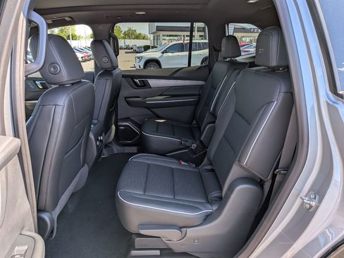 New 2026 Buick Enclave Sport Touring w/ Power Package AWD/4WD image 25
