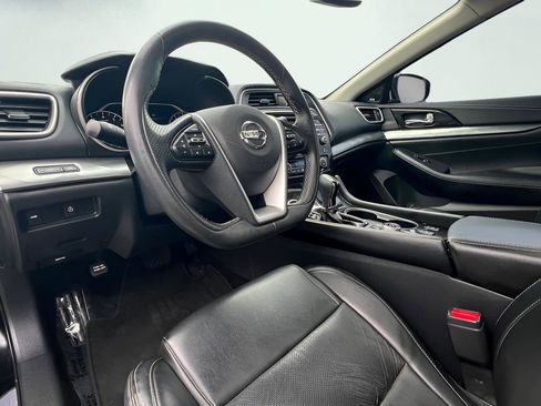 Used 2019 Nissan Maxima 3.5 SL w/ Floor Mat Group FWD image 17