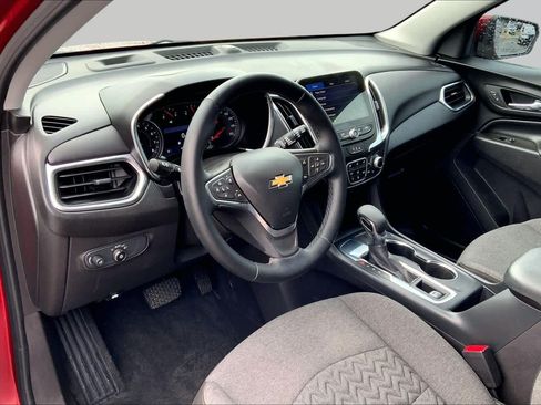 Used 2024 Chevrolet Equinox LT FWD image 15