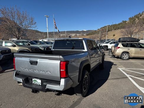 Certified 2025 Toyota Tacoma TRD Off-Road image 11