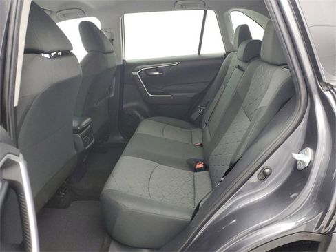 Used 2020 Toyota RAV4 XLE image 13