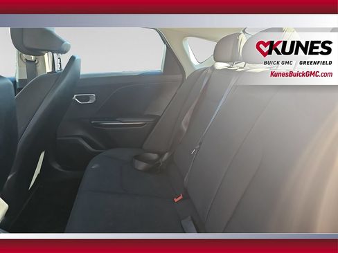 Used 2026 Kia K4 FWD image 15