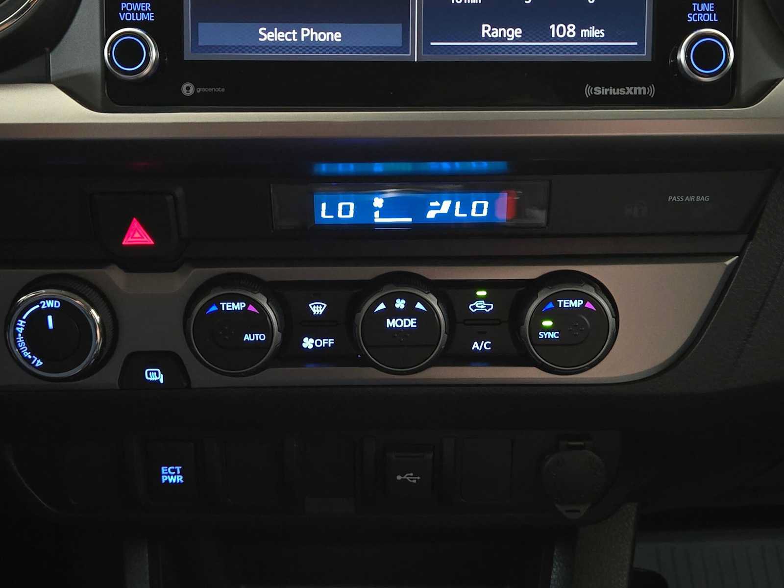 Used 2022 Toyota Tacoma SR5 AWD/4WD image 30