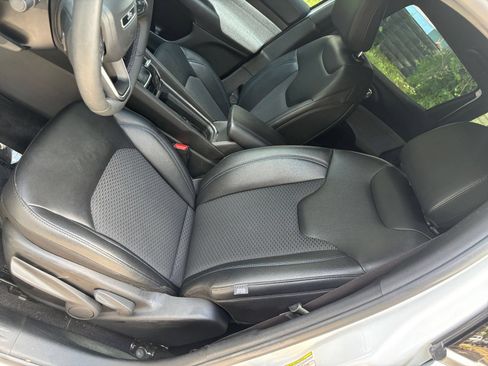 Used 2025 Jeep Compass Latitude AWD/4WD image 35
