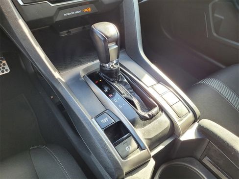 Used 2019 Honda Civic Sport image 16
