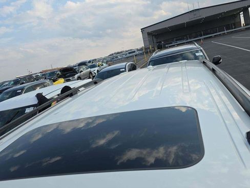 Used 2024 Nissan Armada SL w/ Midnight Edition Package image 18