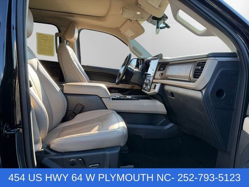 Used 2024 Ford Expedition Max Limited AWD/4WD image 15