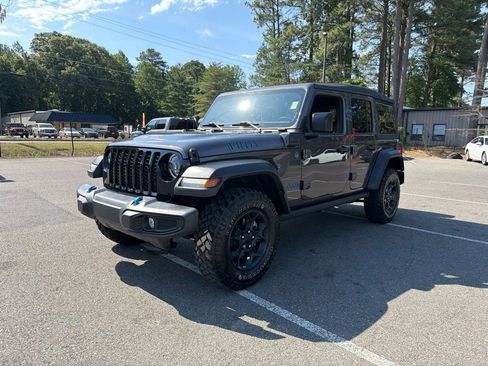 Used 2023 Jeep Wrangler Unlimited w/ Cold Weather Group AWD/4WD image 2