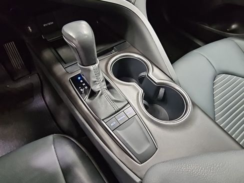 Used 2024 Toyota Camry SE w/ Convenience Package image 19