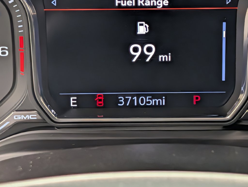 Used 2022 GMC Sierra 1500 Denali w/ Driver Alert Package II AWD/4WD image 18