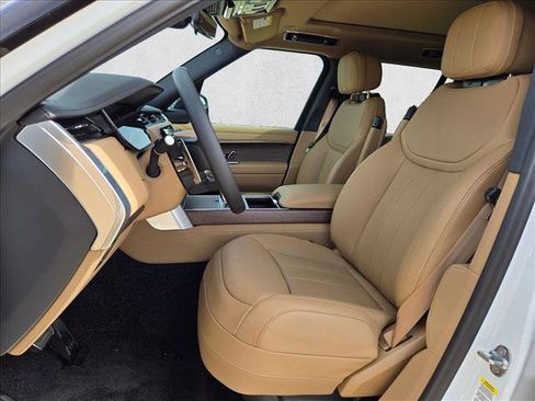 New 2026 Land Rover Range Rover SE image 4