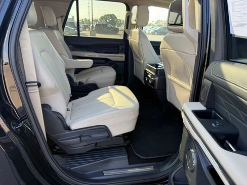 Used 2023 Ford Expedition Max Platinum AWD/4WD image 13