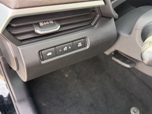 Used 2024 Nissan Altima 2.5 SV FWD image 28