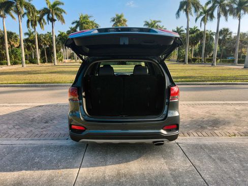 Used 2019 Kia Sorento EX FWD image 13