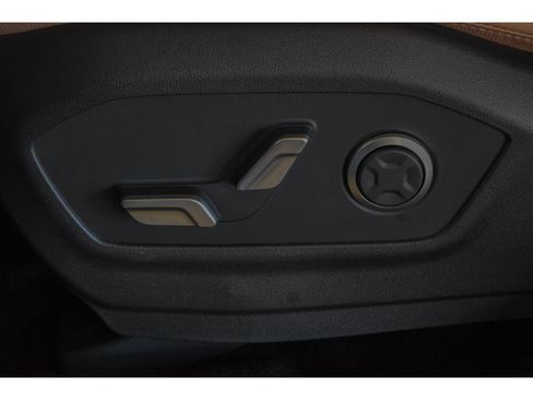 Certified 2025 Hyundai Santa Fe Limited image 82