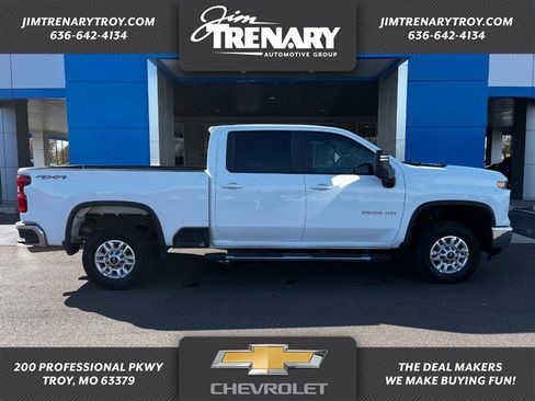Used 2024 Chevrolet Silverado 2500 LT image 1