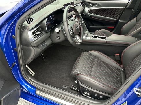 Used 2025 Genesis G70 3.3T Advanced w/ Sport Prestige Package image 11