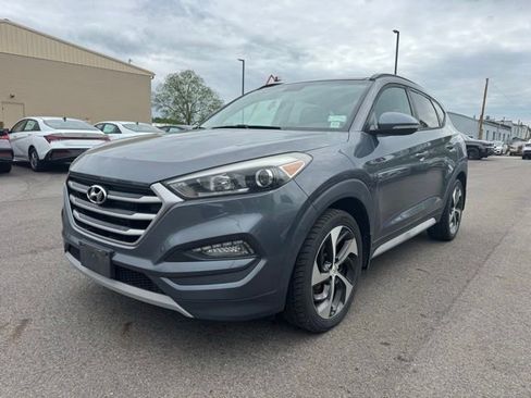 Used 2018 Hyundai Tucson Value AWD/4WD image 2