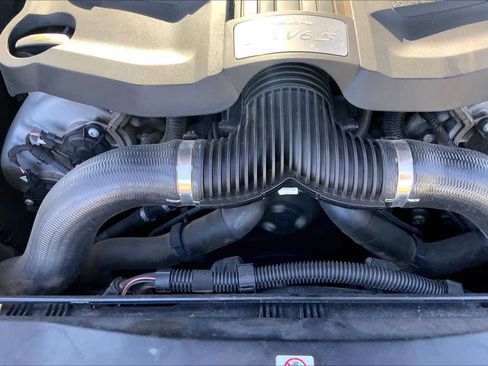 Used 2018 Porsche Cayenne S AWD/4WD image 33