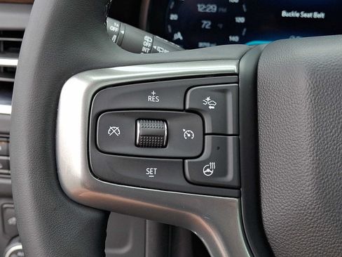 Used 2023 Chevrolet Tahoe Premier AWD/4WD image 23