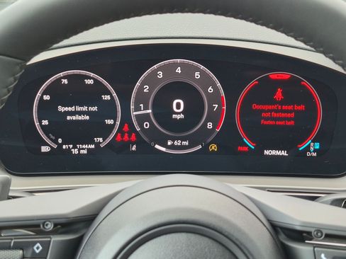 New 2026 Porsche Cayenne Coupe AWD/4WD image 17
