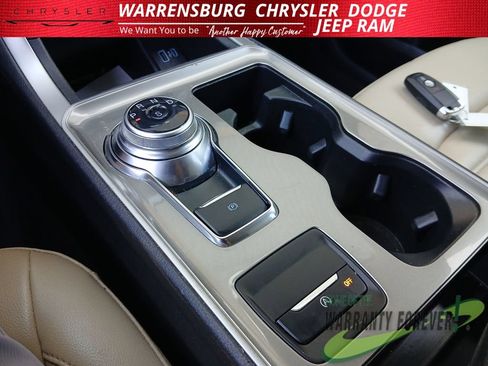Used 2024 Ford Edge SEL AWD/4WD image 25