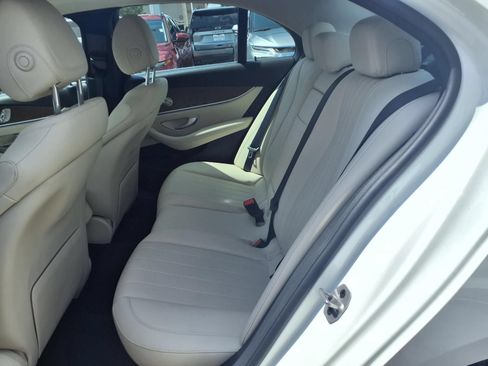 Used 2021 Mercedes-Benz E 350 4MATIC Sedan w/ Premium Package image 18