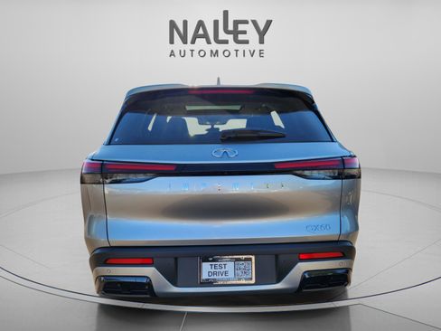 Certified 2025 INFINITI QX60 Luxe image 4