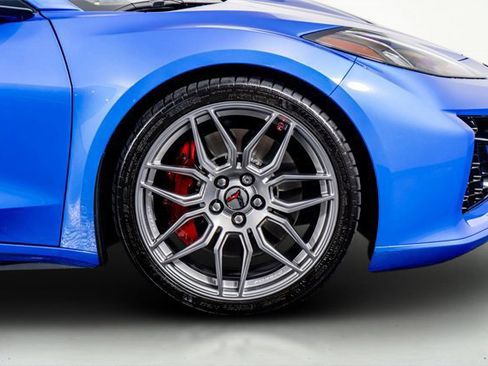 Used 2024 Chevrolet Corvette Z06 image 8