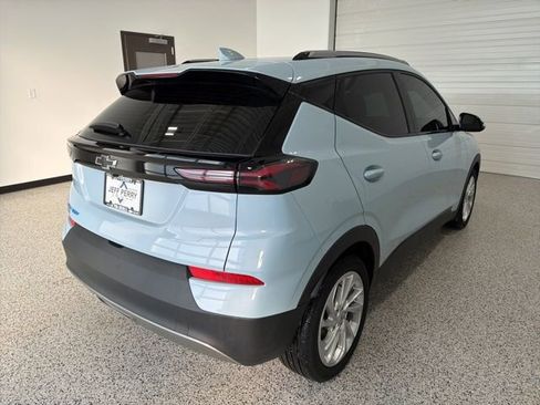 Used 2022 Chevrolet Bolt EUV LT image 4
