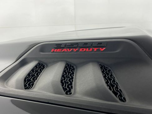 Used 2023 RAM 3500 Limited AWD/4WD image 29