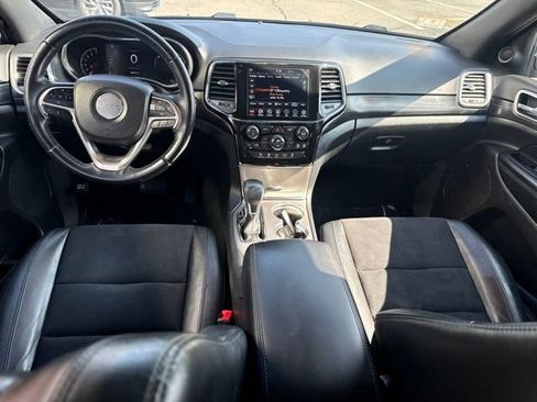 Used 2022 Jeep Grand Cherokee Laredo X AWD/4WD image 21
