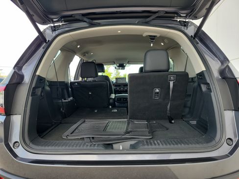 Used 2024 Honda Pilot EX-L image 9