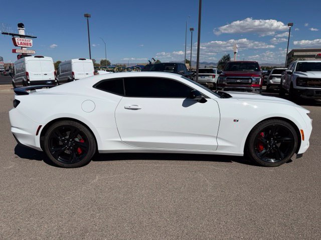 Used 2020 Chevrolet Camaro SS RWD image 4