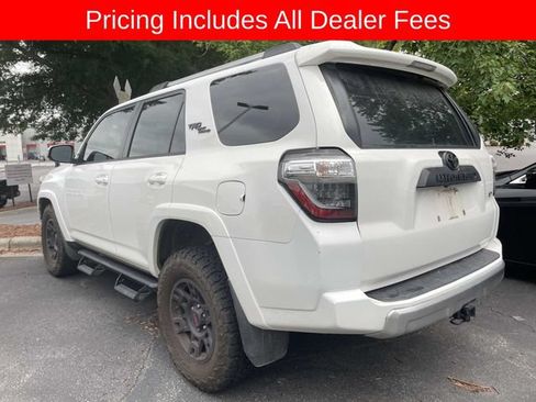Used 2018 Toyota 4Runner TRD Off-Road Premium AWD/4WD image 5