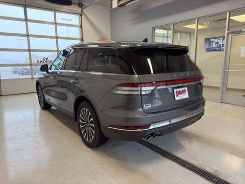 Used 2023 Lincoln Aviator AWD w/ Premium Package image 7