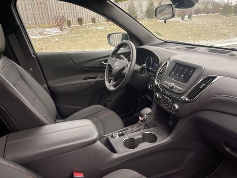 Used 2023 Chevrolet Equinox RS w/ LPO, Cargo Package image 39