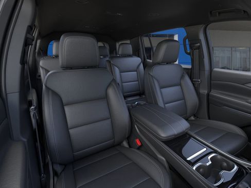 New 2026 Chevrolet Traverse LT w/ Driver Confidence Package FWD image 16