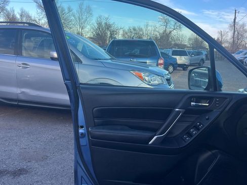 Used 2018 Subaru Forester 2.5i Touring image 10