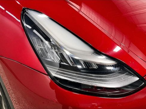 Used 2021 Tesla Model Y Long Range image 28