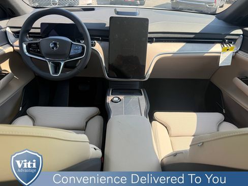 New 2026 Volvo EX90 Plus AWD/4WD image 2