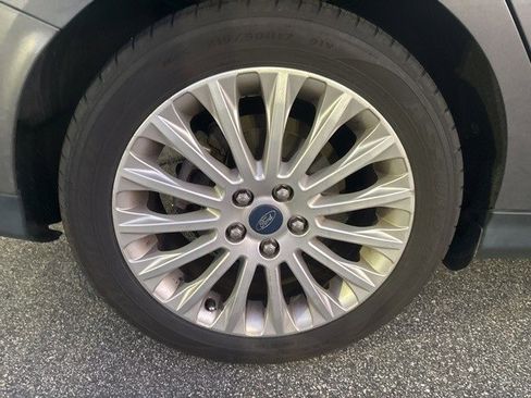 Used 2012 Ford Focus Titanium image 10