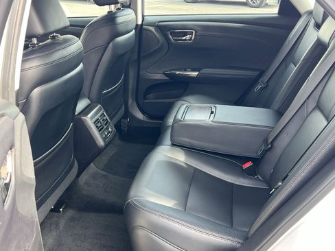 Used 2017 Toyota Avalon Limited w/ Carpet Mat Package image 23