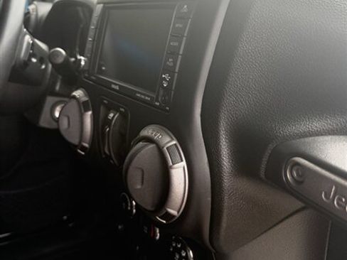 Used 2017 Jeep Wrangler Unlimited Sport w/ Quick Order Package 24S AWD/4WD image 9