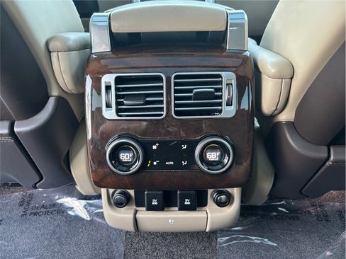 Used 2021 Land Rover Range Rover Westminster Edition image 38