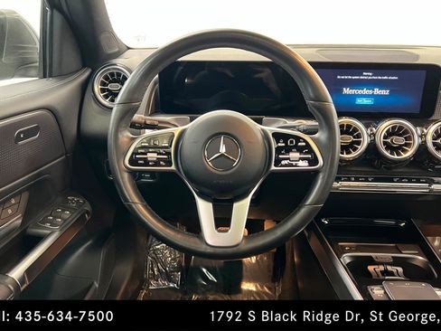Certified 2022 Mercedes-Benz GLB 250 4MATIC w/ Premium Package Lite image 12