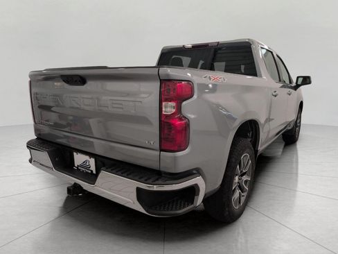 Used 2024 Chevrolet Silverado 1500 LT AWD/4WD image 19