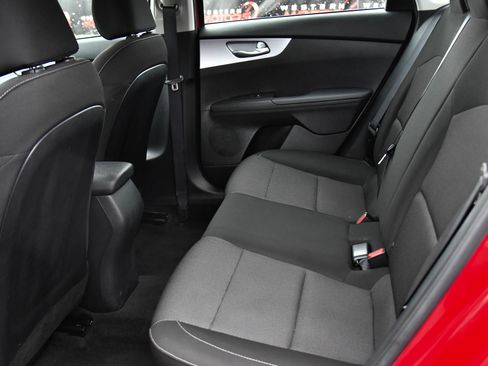 Used 2024 Kia Forte LXS image 29